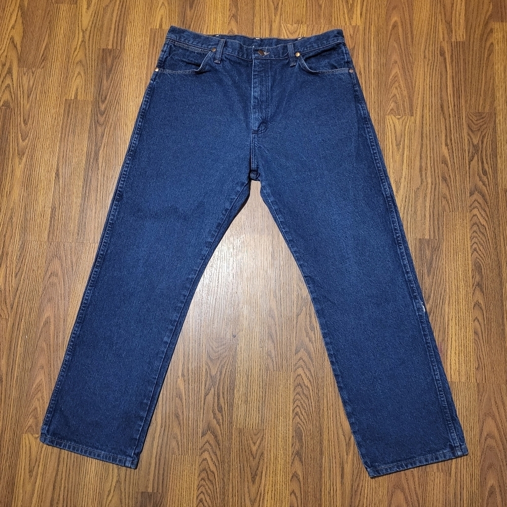Wrangler Mens 36x30 Made in USA 100% Cotton Workwear Jeans Straight Fit Denim